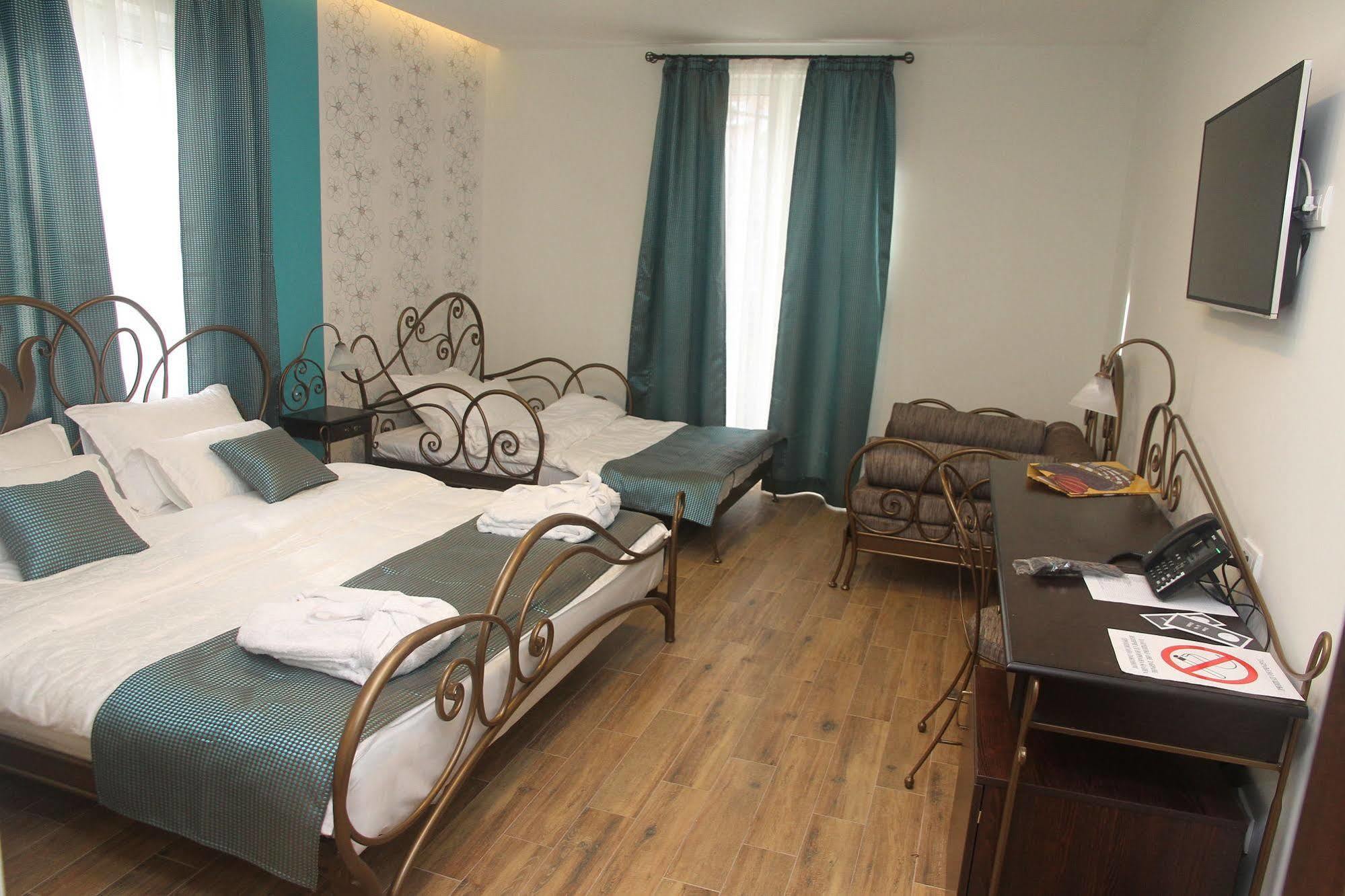 Hotel Dum By Muskat Belgrád Kültér fotó
